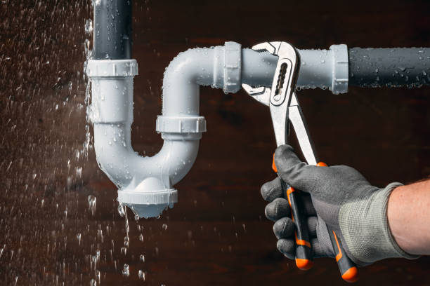 Professional Leak Detection technician working in Richland, TX
